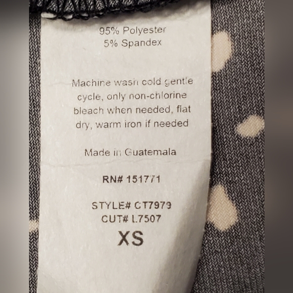 Kaileigh Polka-dot Top - Picture 6 of 7